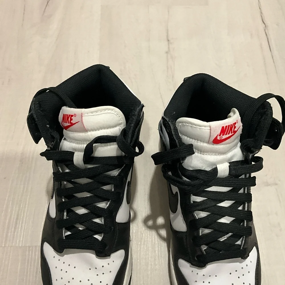 Women’s Nike Dunk High Retro 